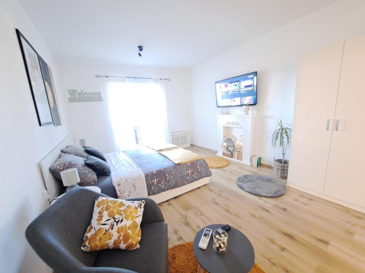 Apartman Karmen Vodice Exterior photo